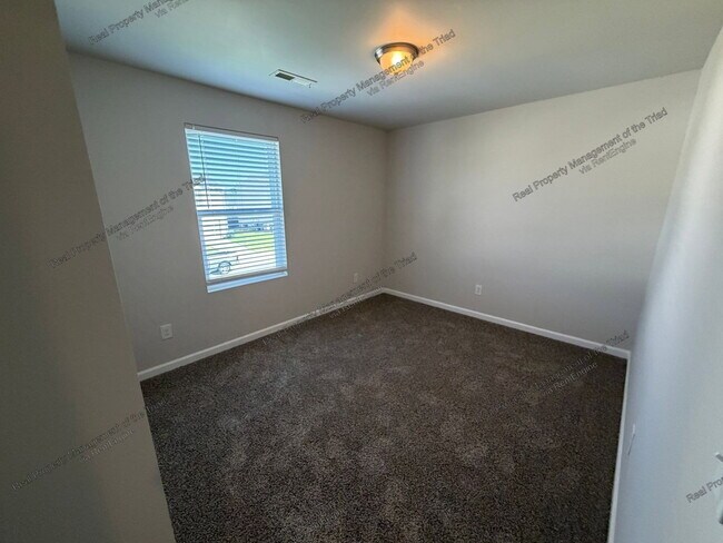 Building Photo - 4116 Devonwood Ct