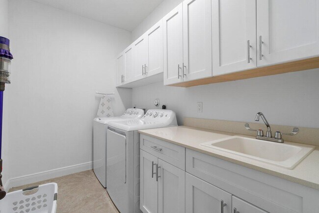 Building Photo - 119 Crape Myrtle Ln