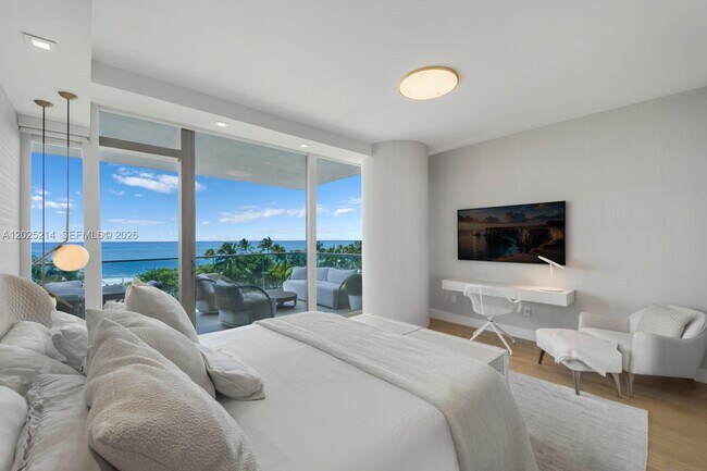 Building Photo - 10203 Collins Ave