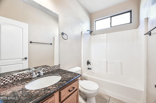 Building Photo - 4510 W Branham Ln