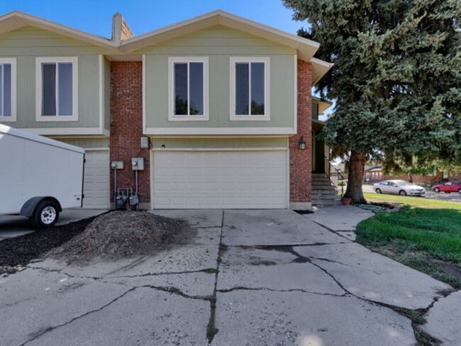 Building Photo - 2799 W 5500 S