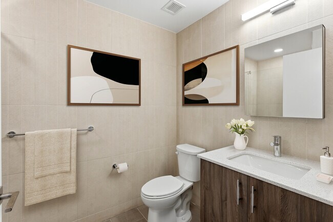 Building Photo - 2303 W Deer Hollow Ct