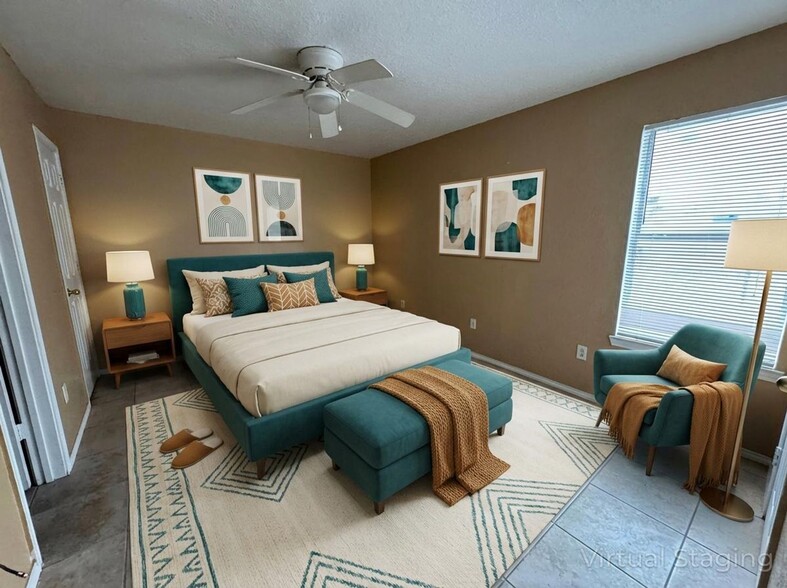 Building Photo - 3203 Toledo Dr