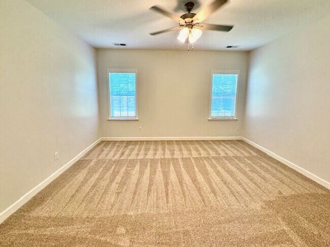 Building Photo - Now Leasing a 4-Bedroom 2.5 Bath In Olive ...