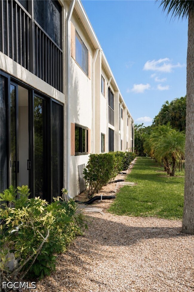 Building Photo - 16341 Dublin Cir