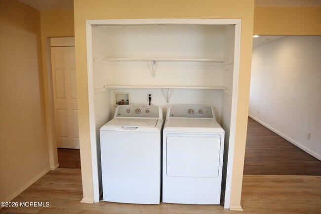 Building Photo - 721 Burnt Tavern Rd