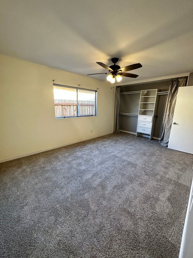 Building Photo - Beautiful 3 bedroom 2 bath Home in Imperial Beach