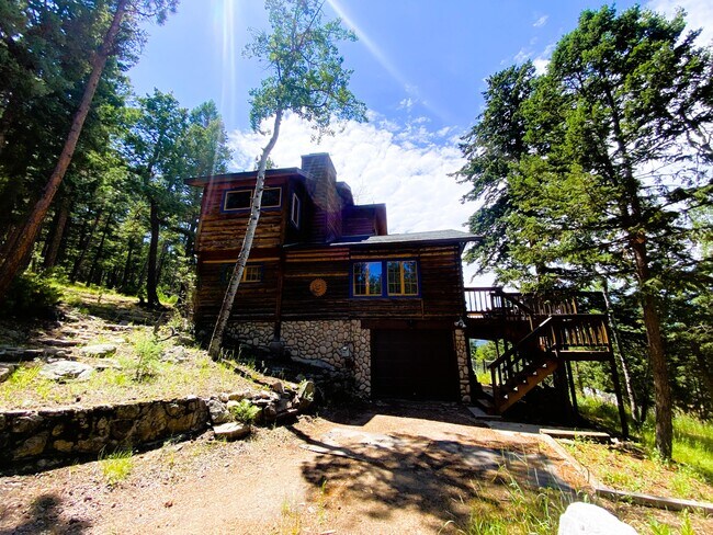Building Photo - 26858 Vista Ln