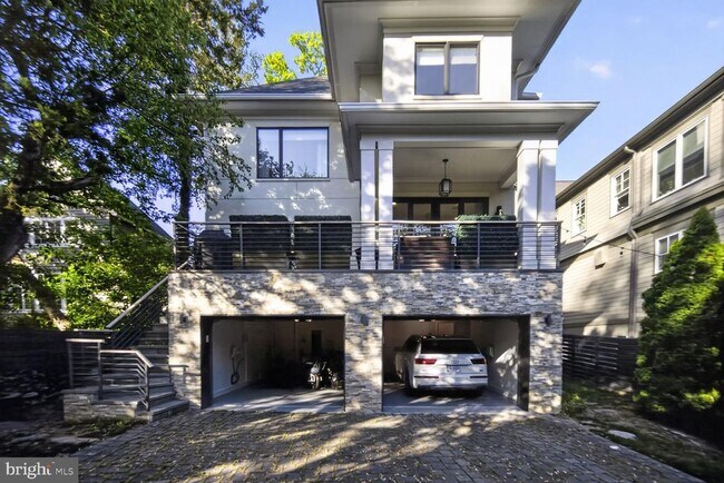 Building Photo - 5310 Dorsett Pl NW