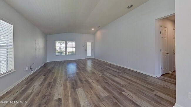 Building Photo - 12275 Deersong Dr