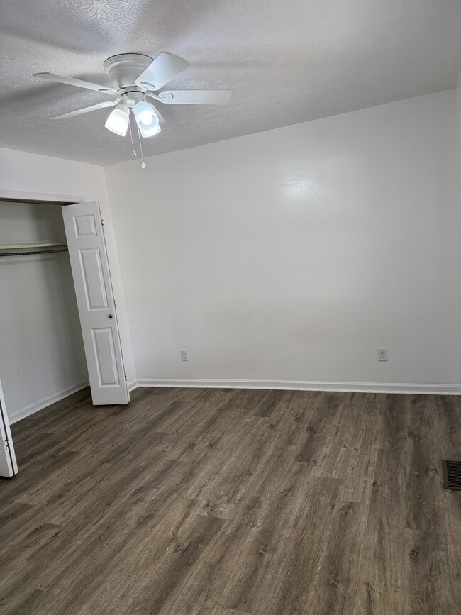 Building Photo - 3 Bedrooms House, Rockingham County
