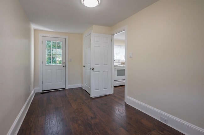 Building Photo - 177 Chestnut St