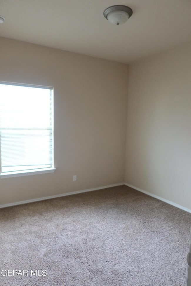 Building Photo - 3278 Azteca Trail