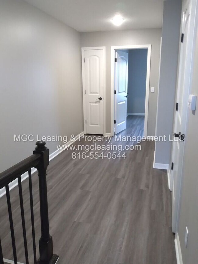 Building Photo - Beautiful Serrano Townhome with Walk-out Basement