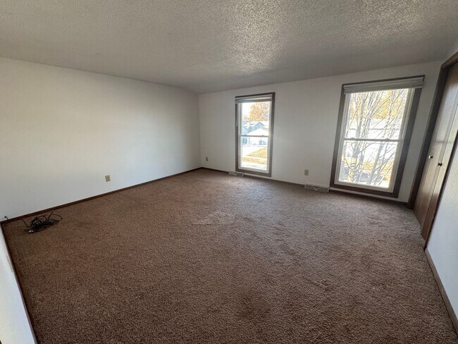 Building Photo - Westgate 205-207