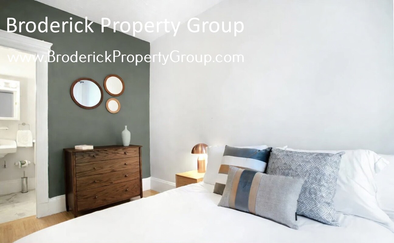 Building Photo - 83 Myrtle St