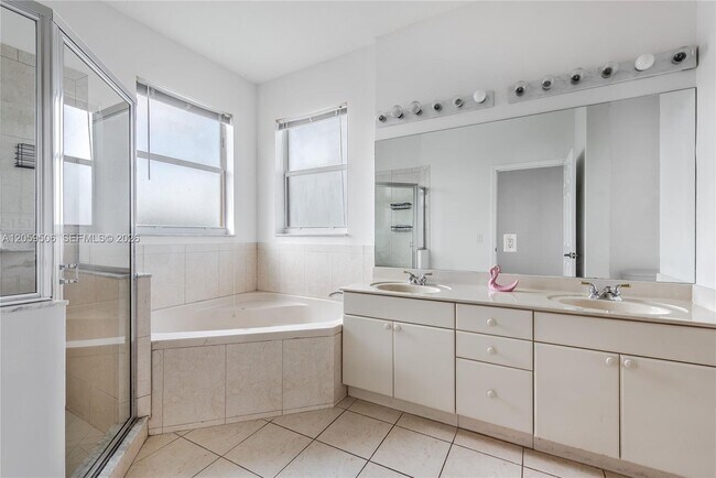 Building Photo - 5271 SW 141st Terrace