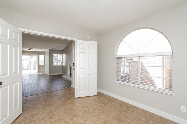 Building Photo - 2365 Beaver Bay Ct