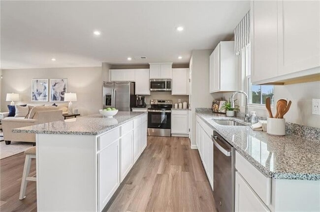 Building Photo - 6644 Red Oak Wy