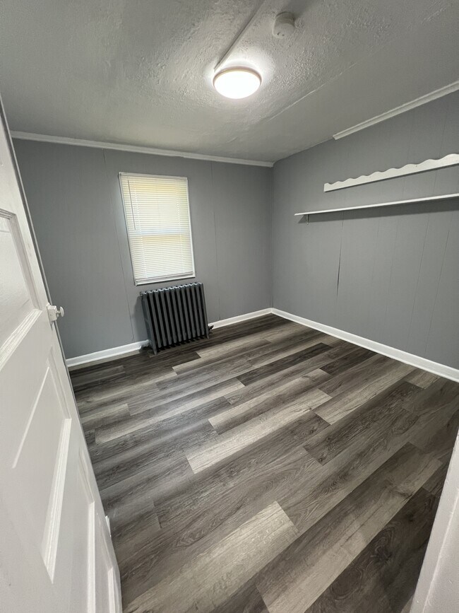 Building Photo - 85 Chestnut St