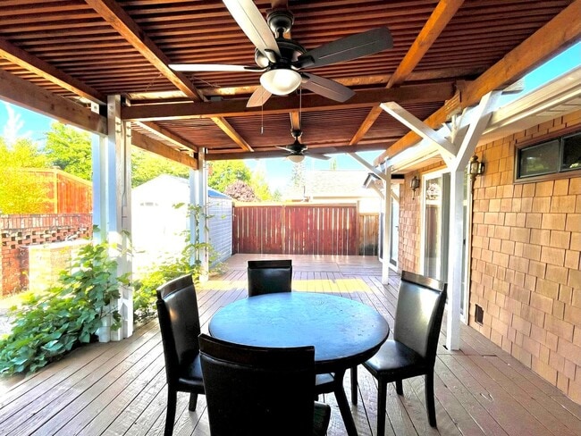 Building Photo - 8408 33rd St W