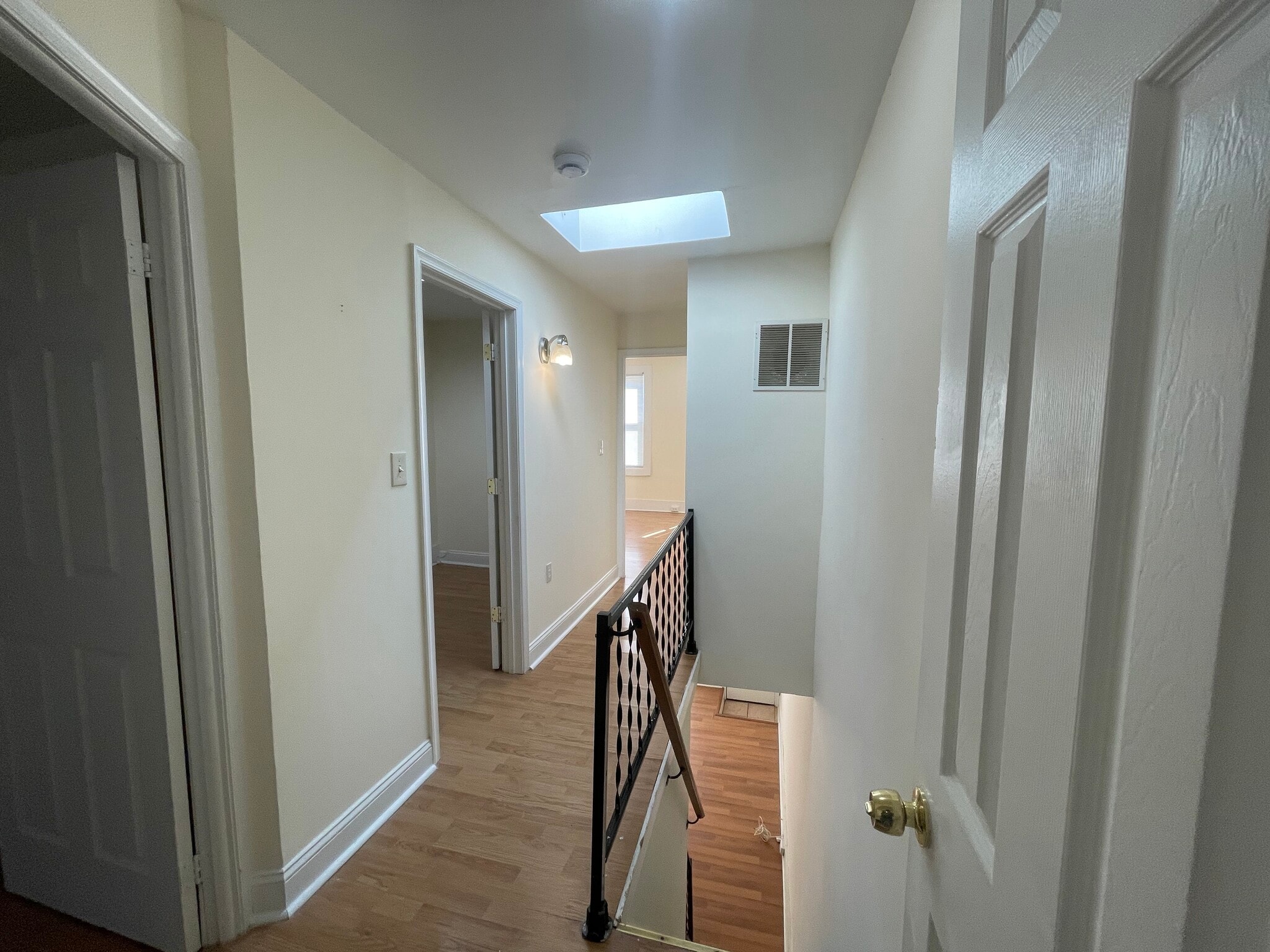 Building Photo - 444 Furrow St