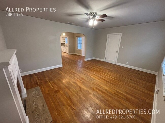 Building Photo - 129 Boles St