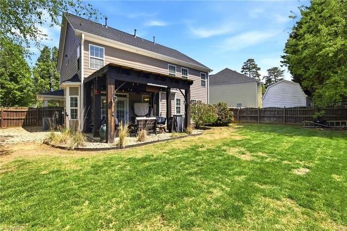 Building Photo - 2460 Alderbrook Dr