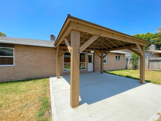 Building Photo - 10015 Old Towne Ln