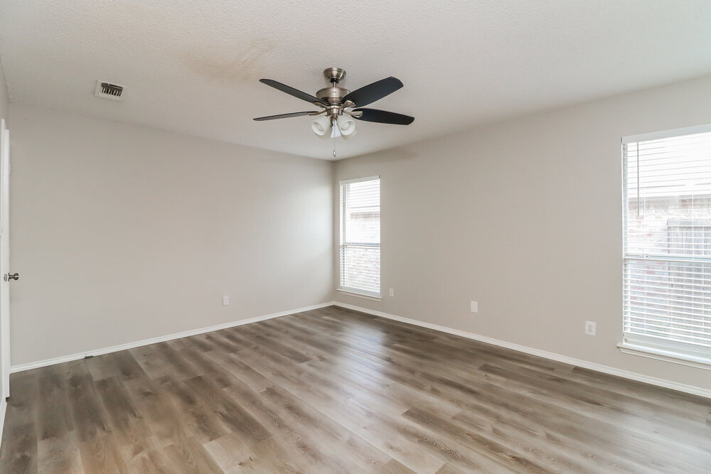 Building Photo - 208 Rosewood Ln