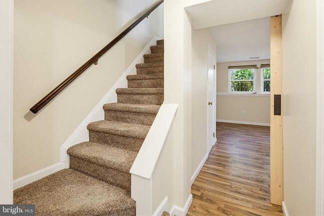 Building Photo - 9402 Granite Hill