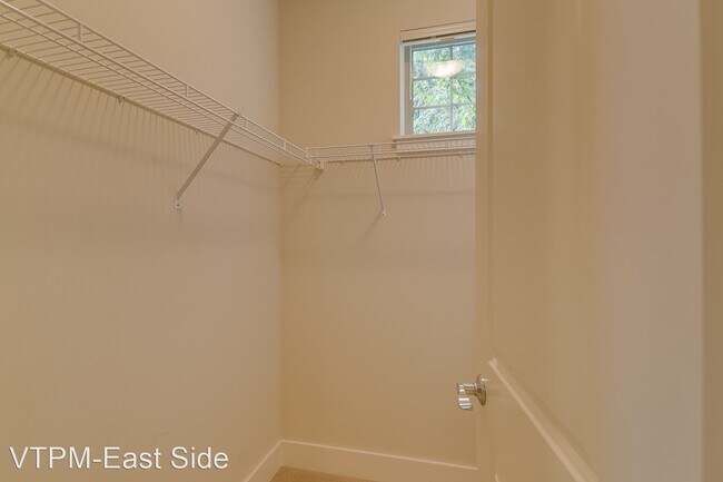 Building Photo - 8531 Avondale Rd NE