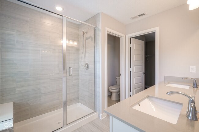 Building Photo - 8239 Bostic Dr