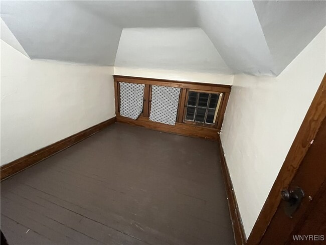 Building Photo - 168 Rodney Ave