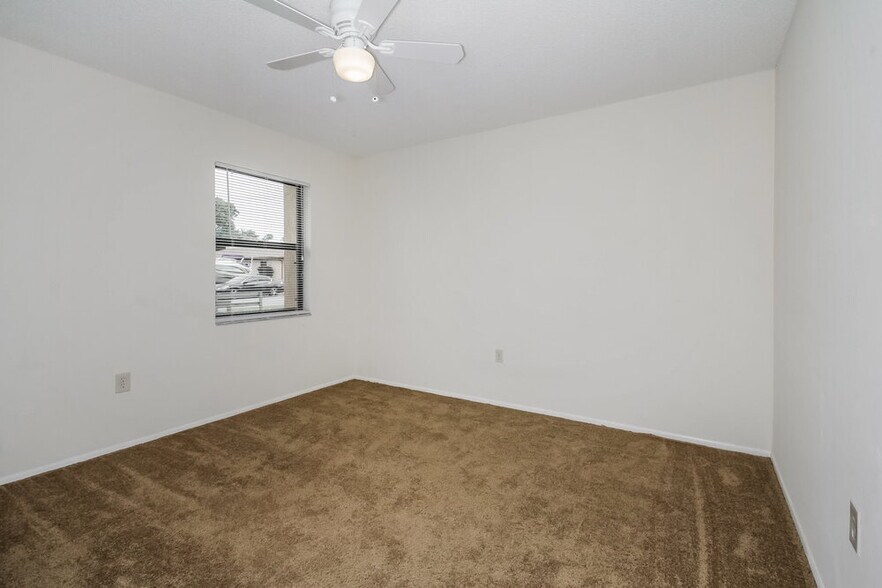 Building Photo - 4249 Lancaster Dr
