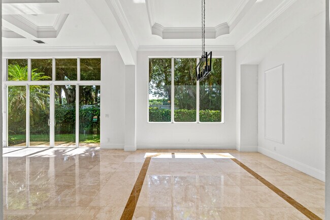Building Photo - 17550 Circle Pond Ct