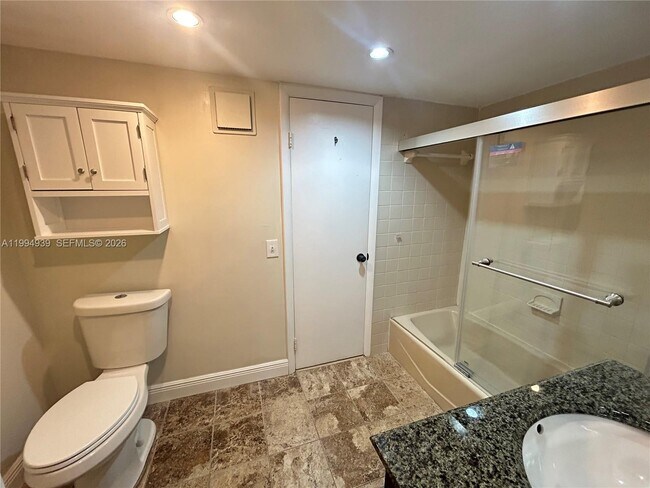 Building Photo - 1660 NW 113th Way