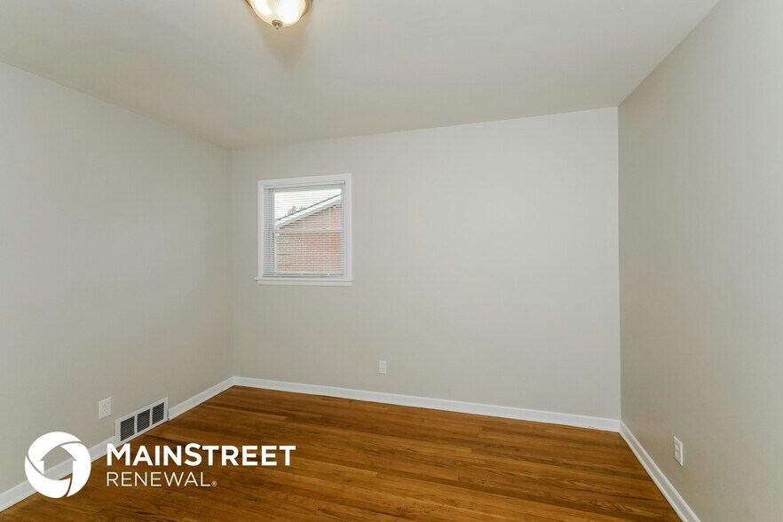Building Photo - 2309 Burrell Dr