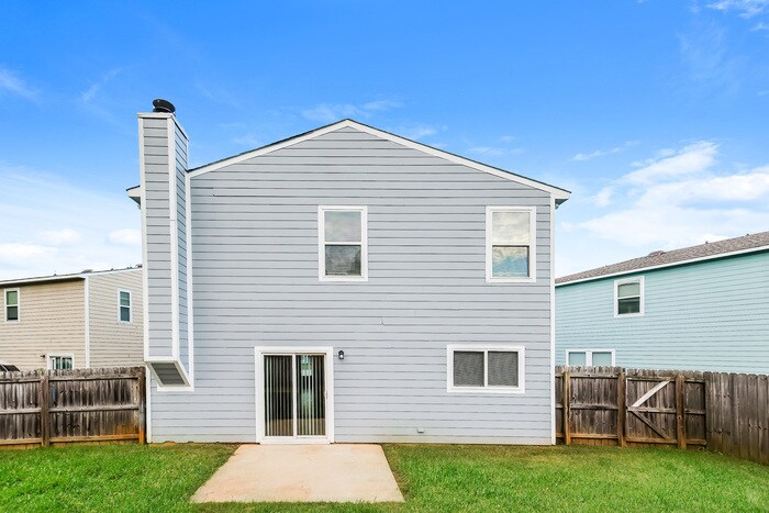 Building Photo - 146 Farmington Dr