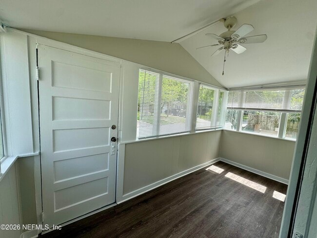 Building Photo - 3673 Randall St