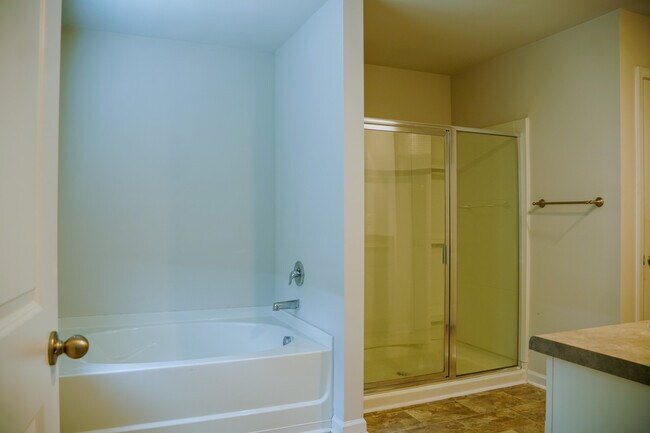 Building Photo - 4355 Newland St