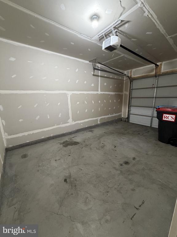 Building Photo - 146 Galaxy Pl