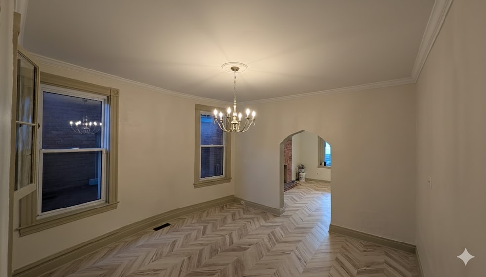 Dining room - 347 Spahr St