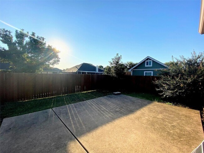 Building Photo - 1003 Sipapu Ct
