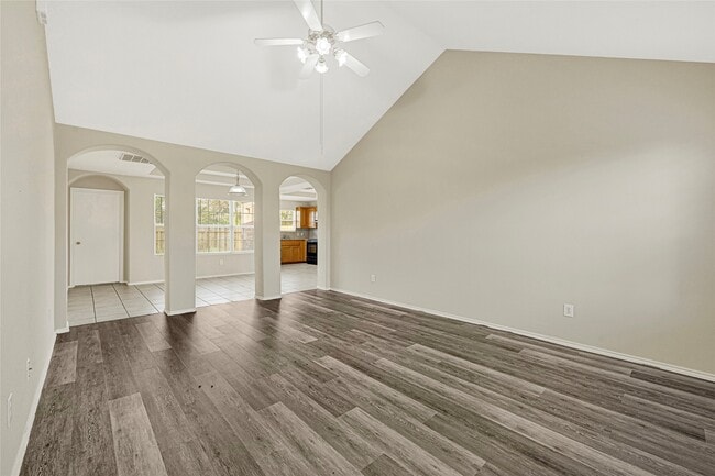 Building Photo - 12802 Rio Bravo St