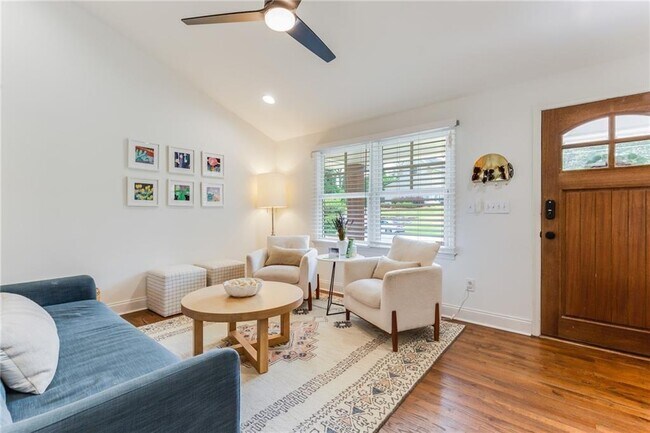 Building Photo - 2357 Cortez Way NE