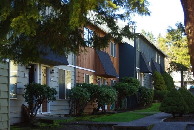 Building Photo - 11624 SW Lomita Ave