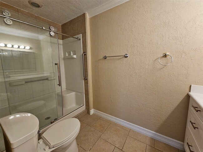 Building Photo - 15575 Marina Dr