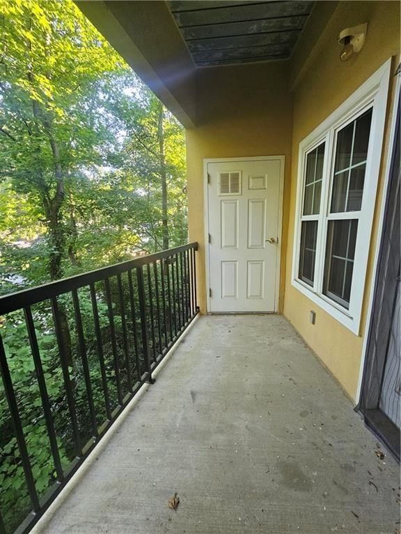 Building Photo - 424 Lindbergh Drive NE