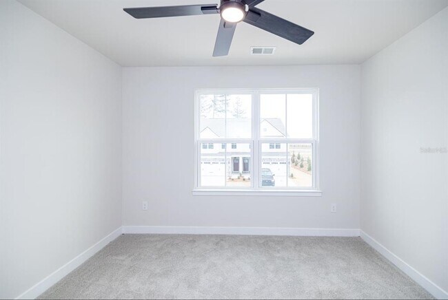 Building Photo - 233 Salt Lk Ln